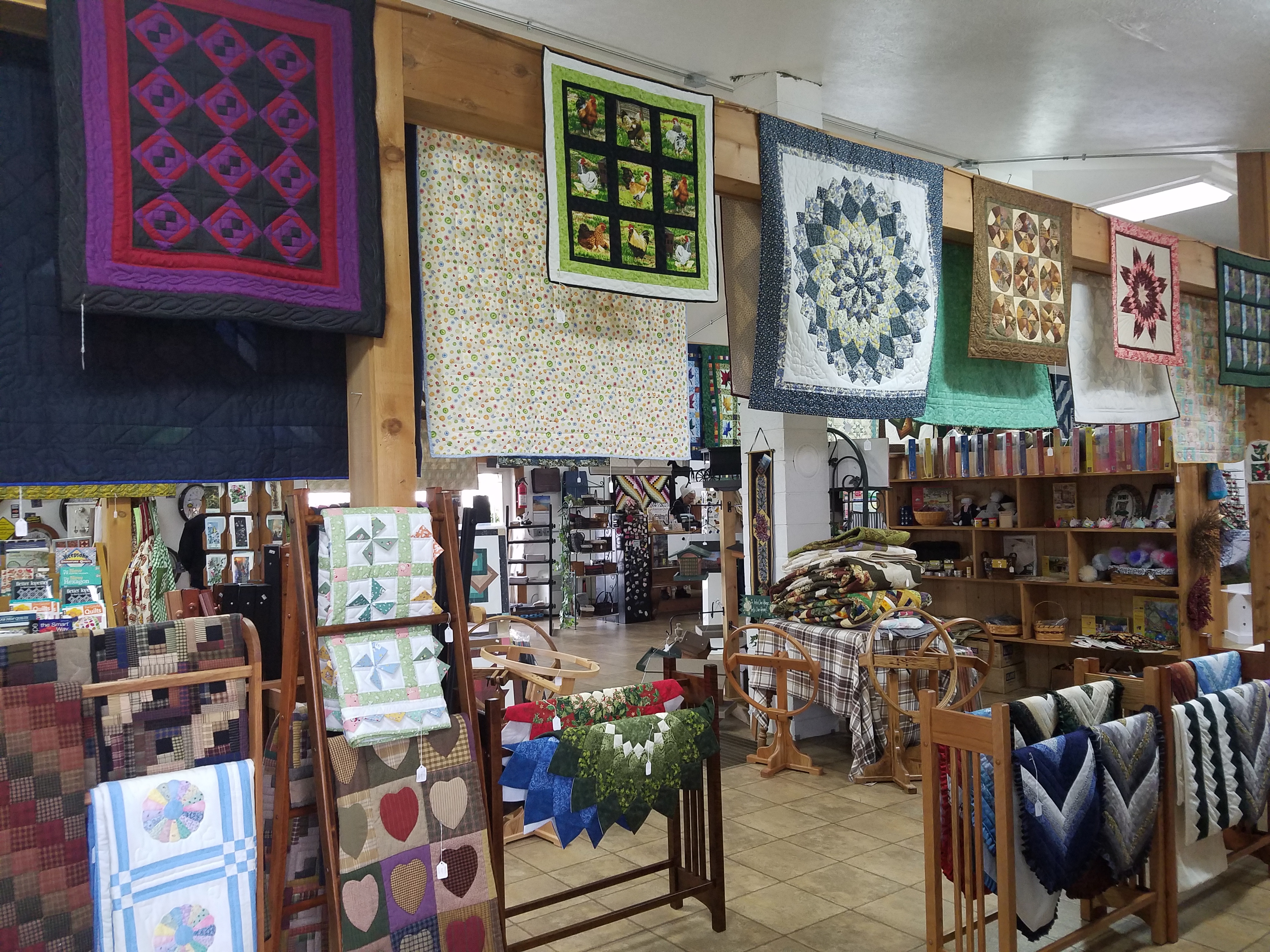 Quilt Rack With Shelf, Amish Handcrafted